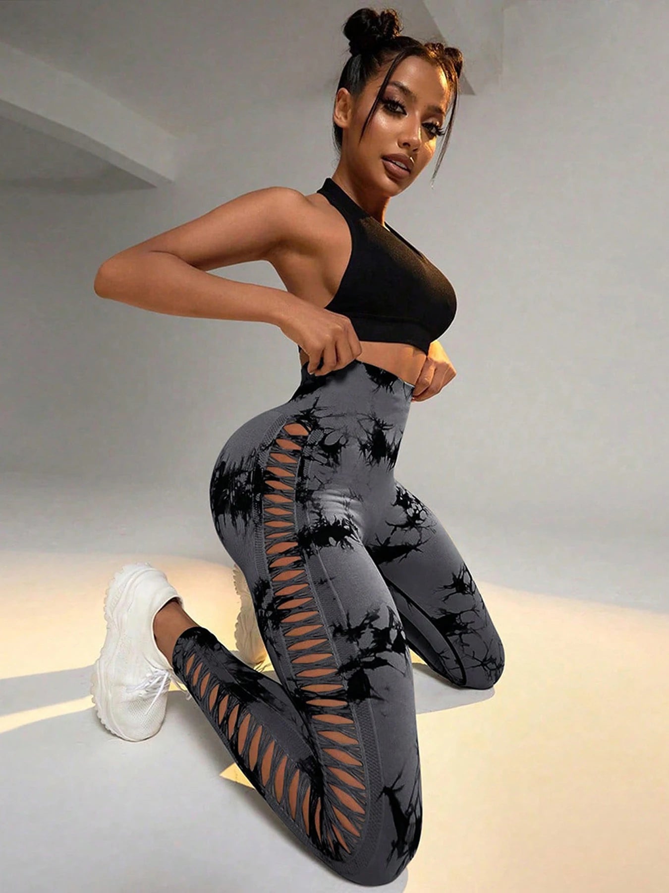 GlowFit™ - Legging Tie-Dye com Recortes Laterais