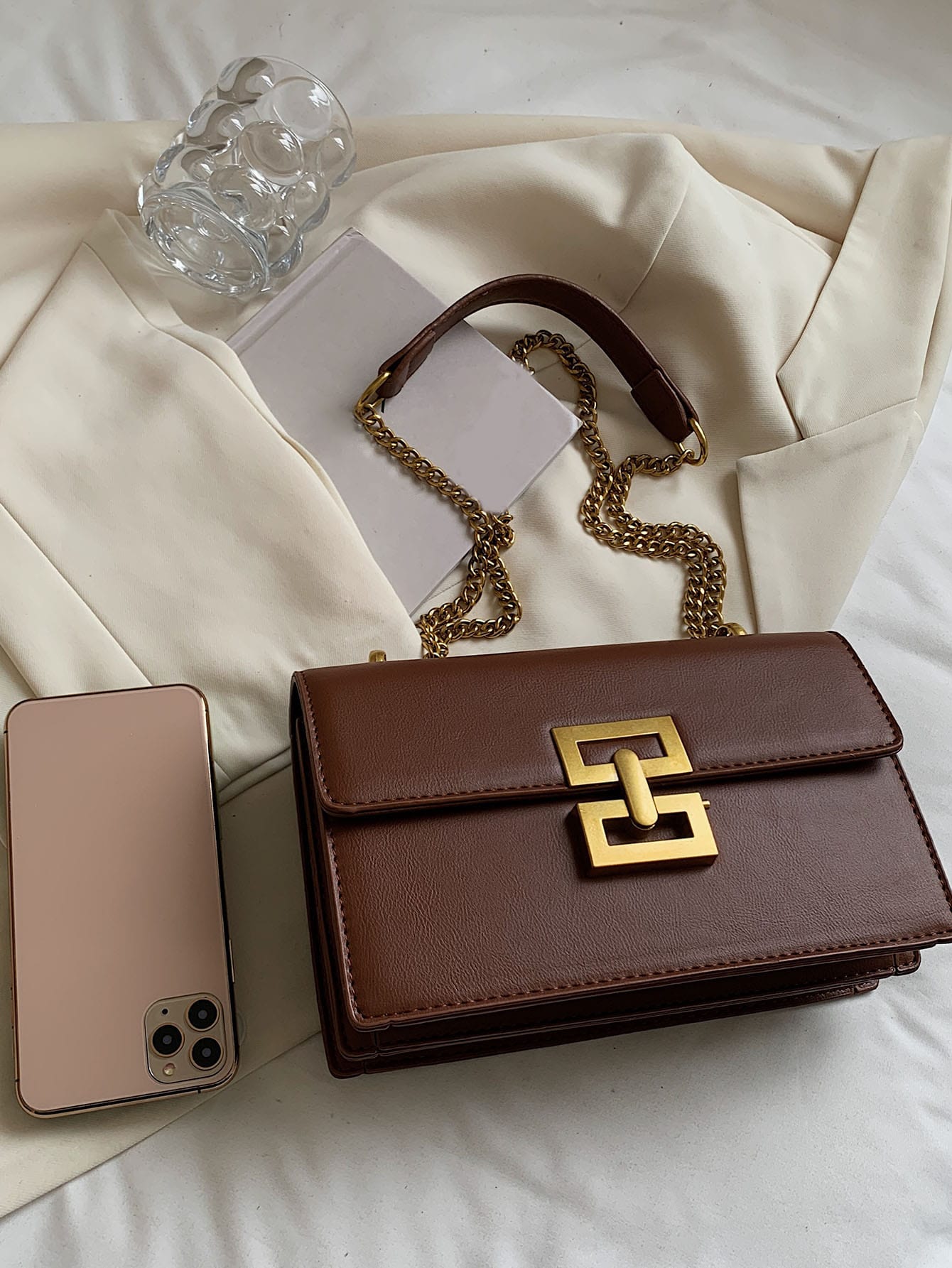 Bolsa de Ombro Elegante com Detalhes em Metal - Luna Fashion Style -