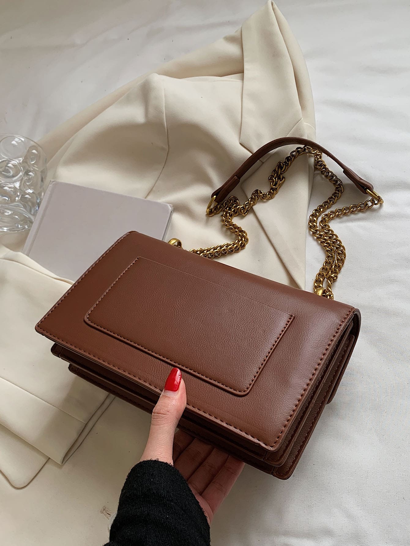 Bolsa de Ombro Elegante com Detalhes em Metal - Luna Fashion Style -