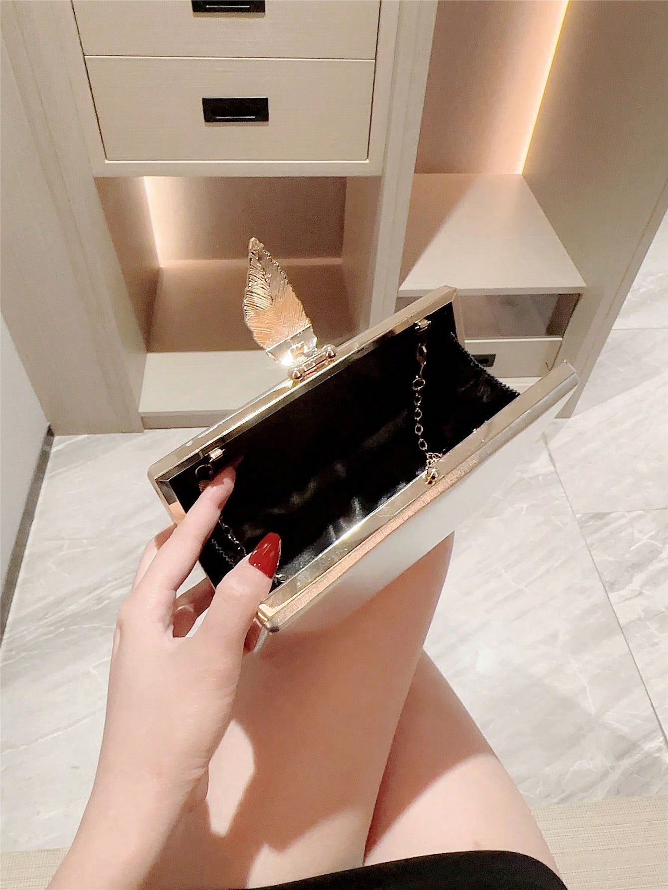 Bolsa Moonlit EveBag com Fecho de Folha Metálica - Luna Fashion Style -