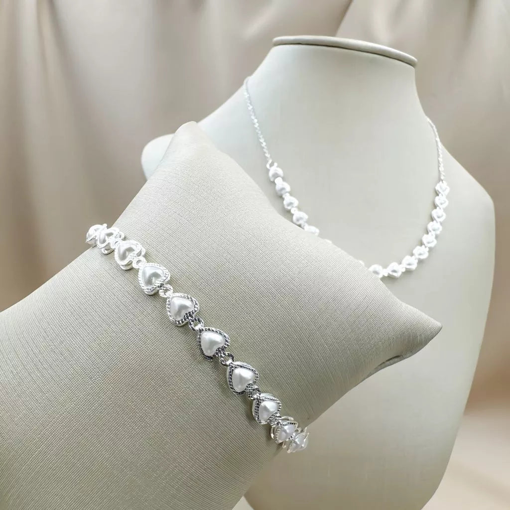 Kit Colar+Pulseira de pérolas de coração delicado choker folheado a Prata 925 Durabilidade 3 meses
