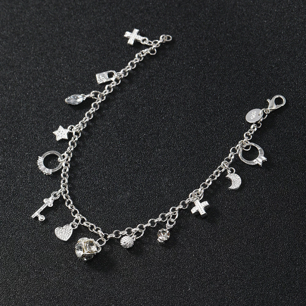 Pulseira SilverCharm | Prata 925 com Pingentes Lua, Coração e Cadeado