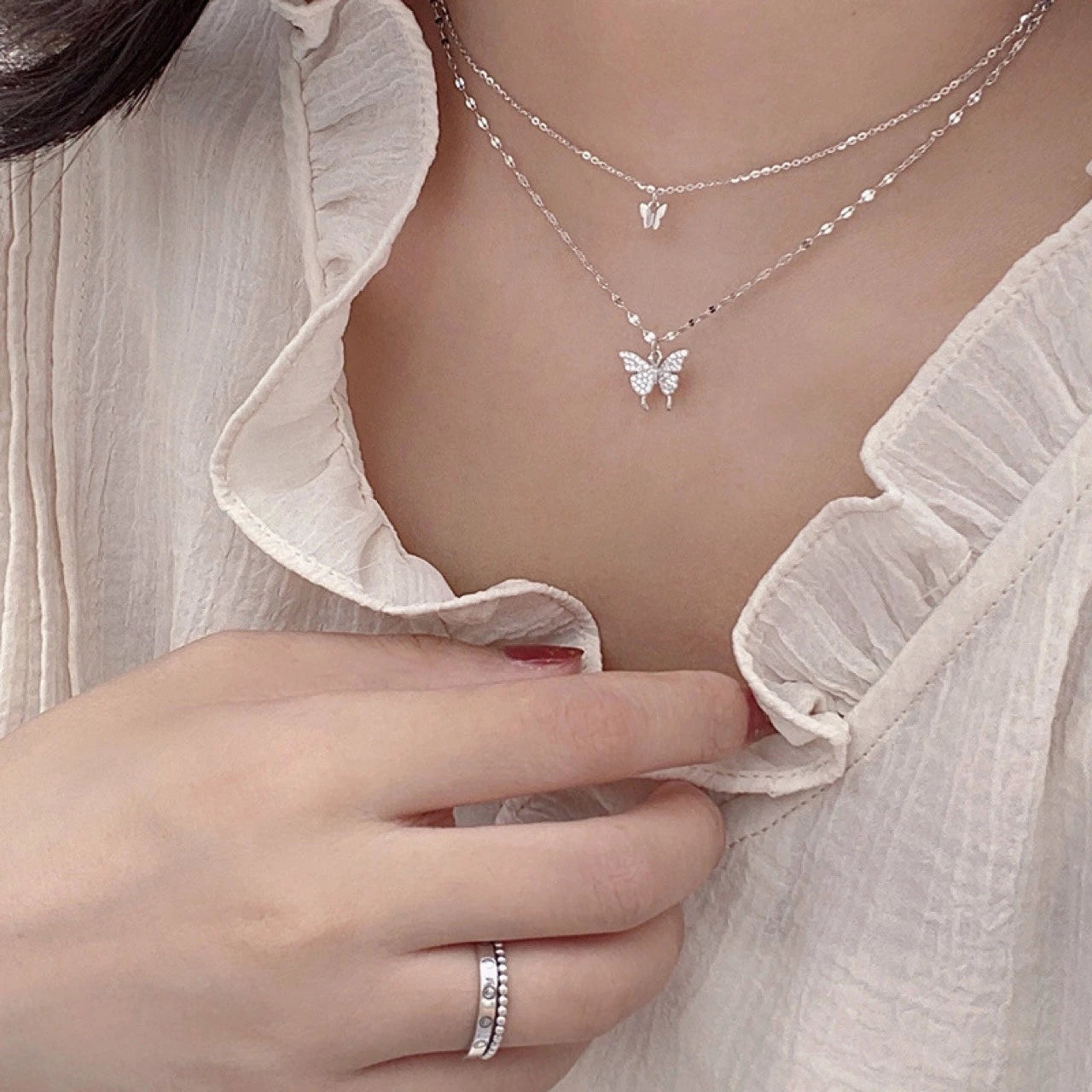 Elegance Butterfly - Colar Borboleta Brilhante em Prata