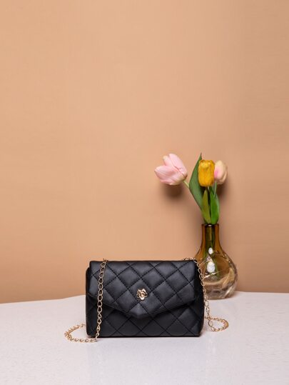 Mini Bolsa Pequena com Aba de Corrente - Luna Fashion Style -