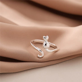 Anillo con dije de gatito - Plata 925 ajustable y delicado