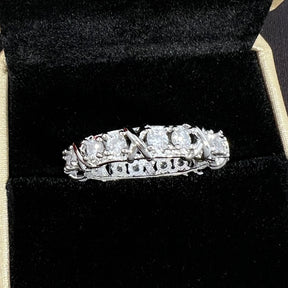 Anel de Prata 925 com Moissanite e Design XO