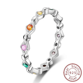 Anillo Arcoíris Elegancia - Plata 925 con Circonita en Forma de Gota de Agua